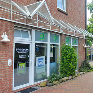 Standort-Eckernfoerde-Saxdorfer-Weg Doc.Drive-Standort-Eckernfoerde-Saxdorfer-Weg-Aussenansicht